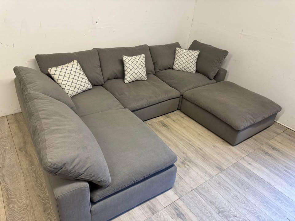 Bob's Dream Cloud 5-piece modular sectional in gray, full view