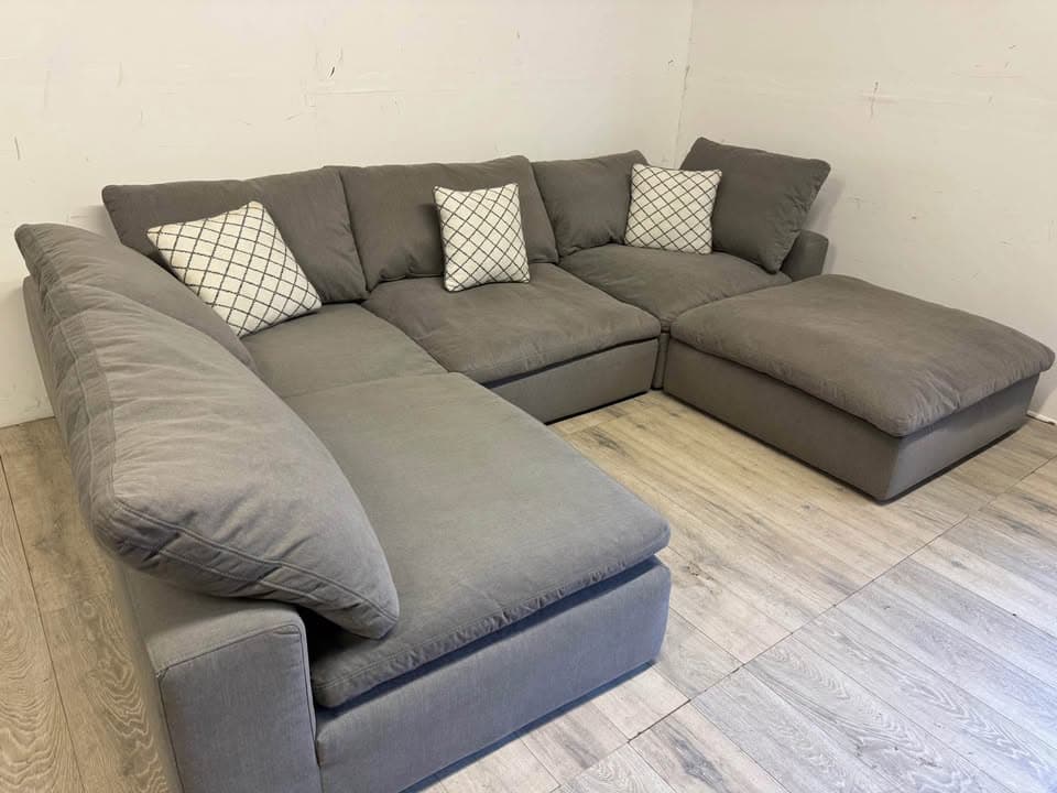 Gray Bob's cloud sectional from another angle