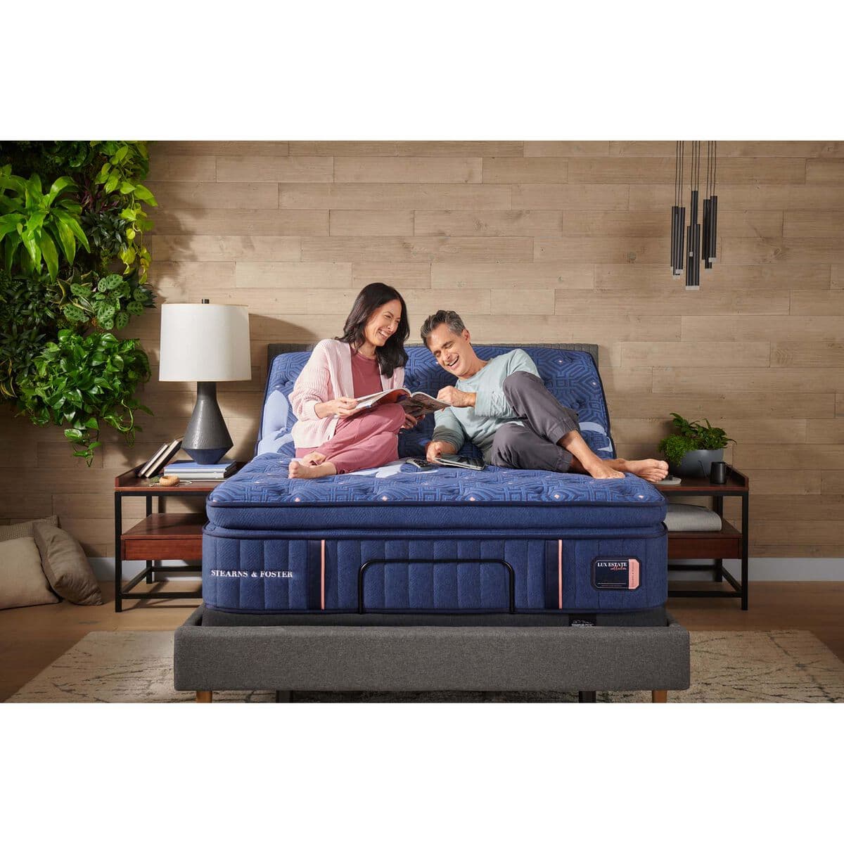 Stearns & Foster Lux Estate Firm Pillow Top King mattress official product photo